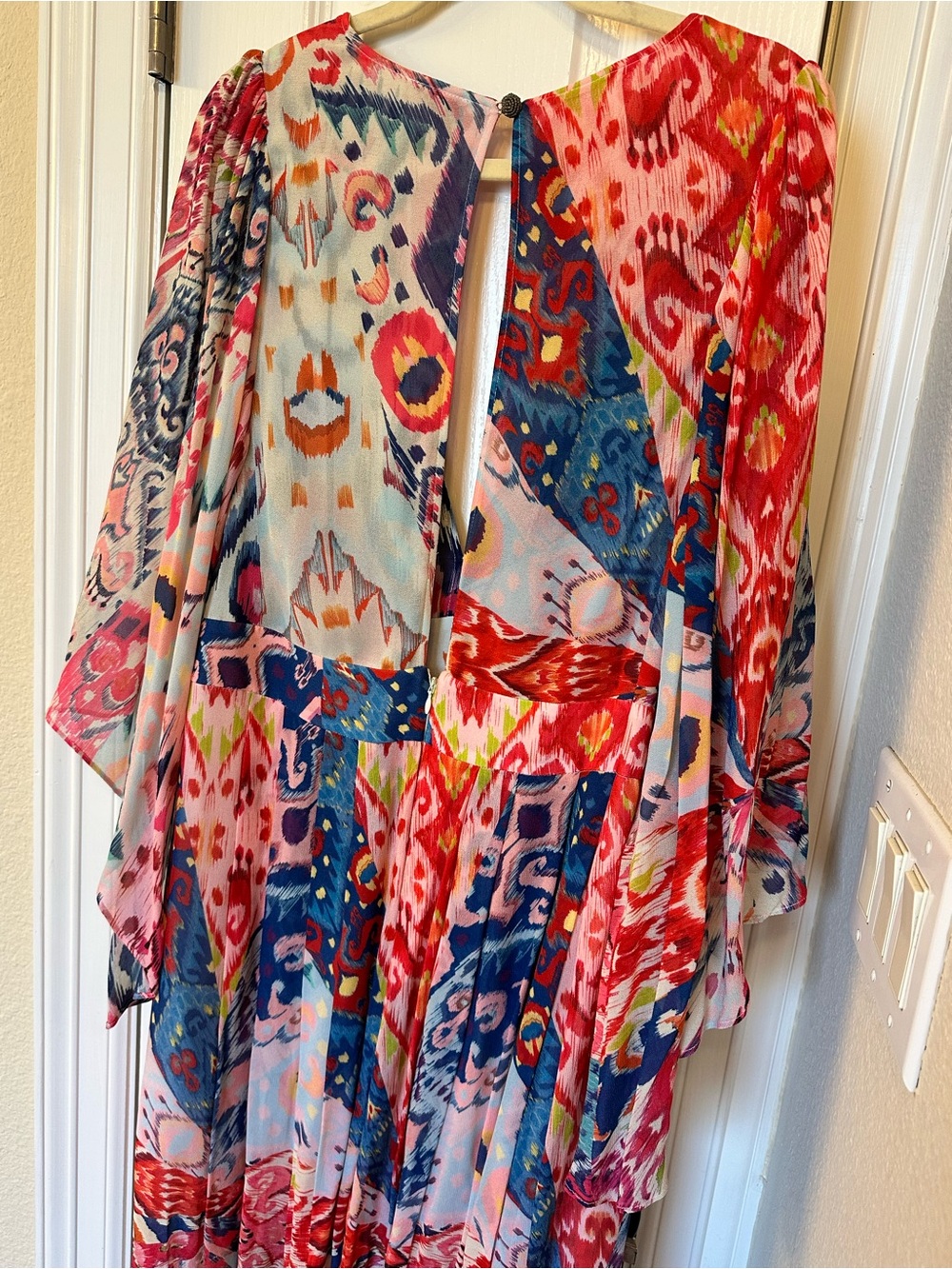 FARM Rio Multicolor Abstract V-Neck Maxi Dress - Red, Blue, Pink - Picture 8 of 8